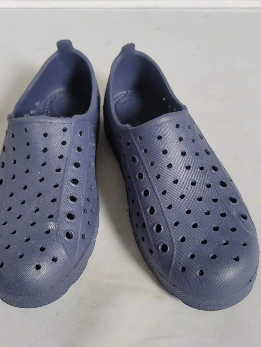 Kids Eyelet Sneaker Us Size 13 Big Kids